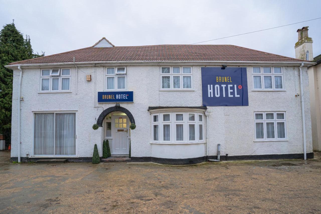 OYO Brunel Hotel Uxbridge Exterior foto